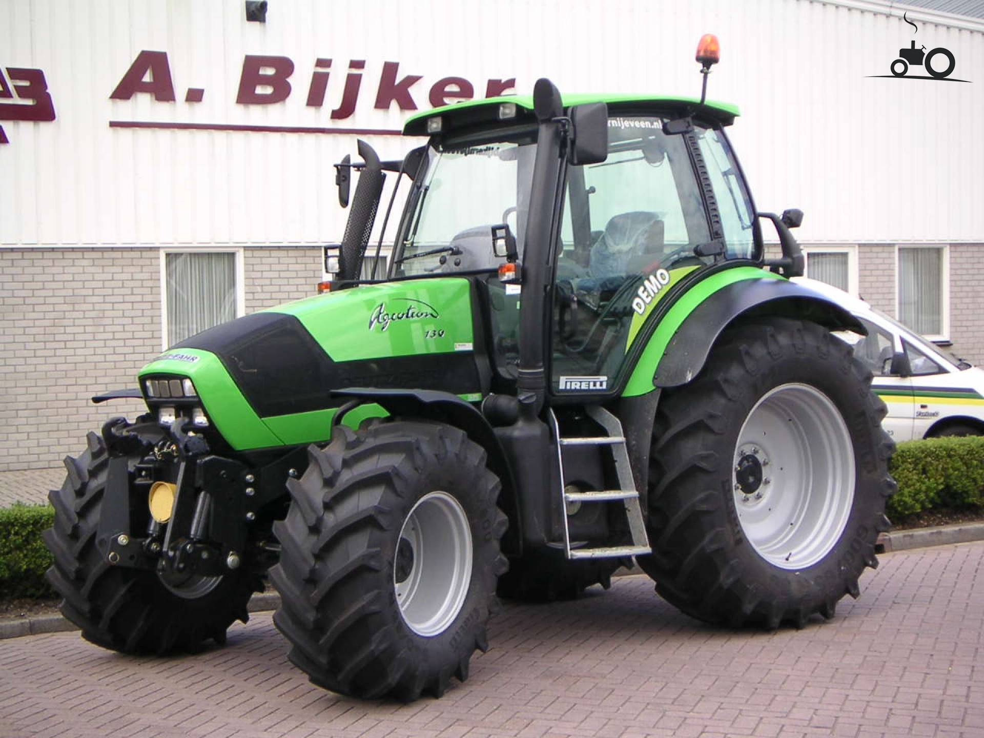 Foto Deutz Fahr Agrotron Truckfan