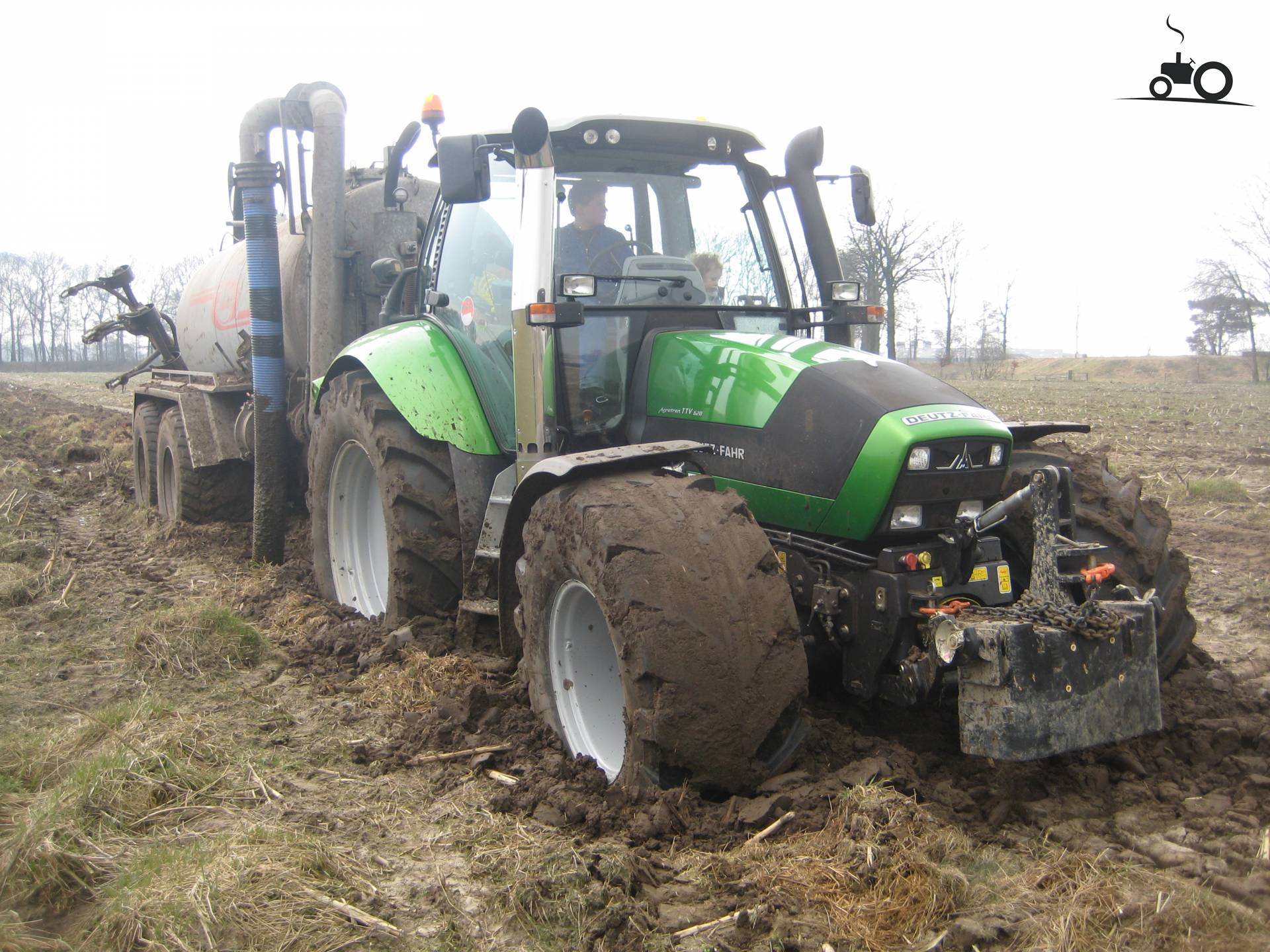 Vastgereden Deutz Fahr Agrotron TTV 620 Special