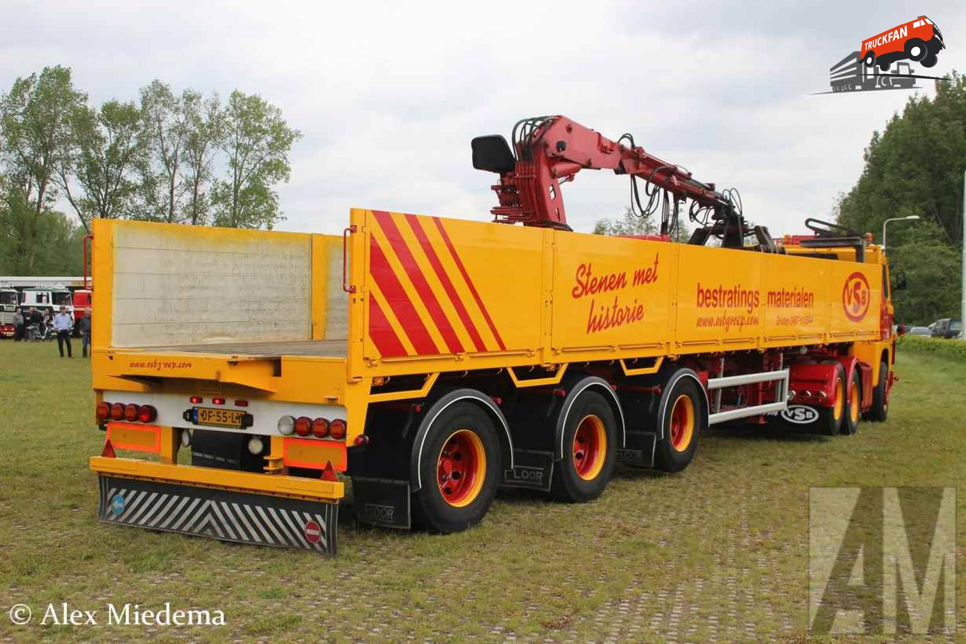 Foto Floor Oplegger Van VSB Groep BV TruckFan