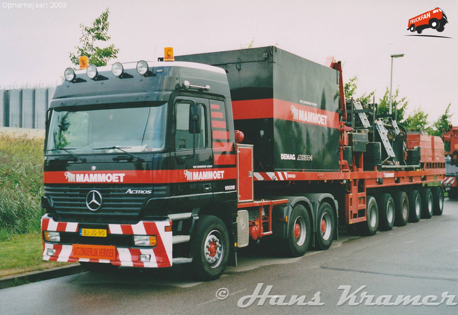 Foto Mercedes Benz Actros Mp Van Mammoet Road Cargo B V Mammoet