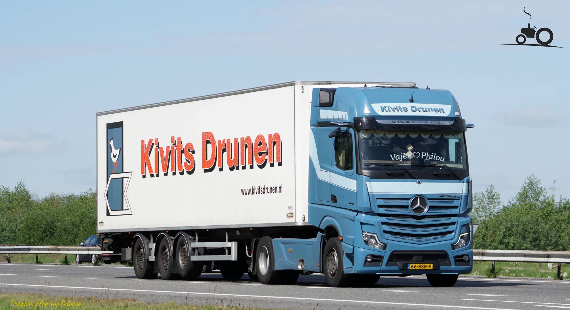 Foto Mercedes Benz Actros Van Van Drunen TruckFan