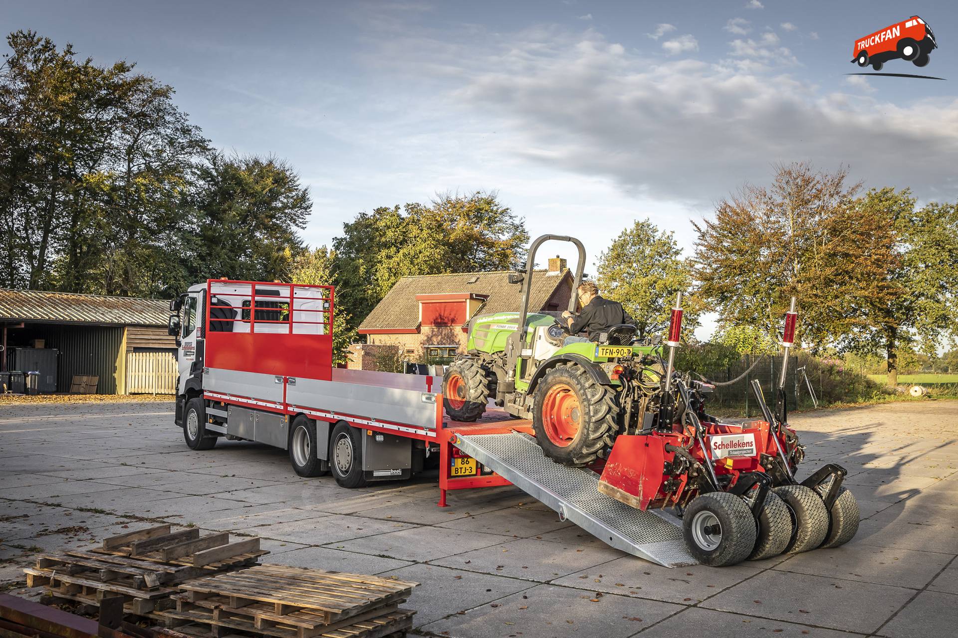 Foto Renault T Serie Van Loonbedrijf Schellekens Truckfan