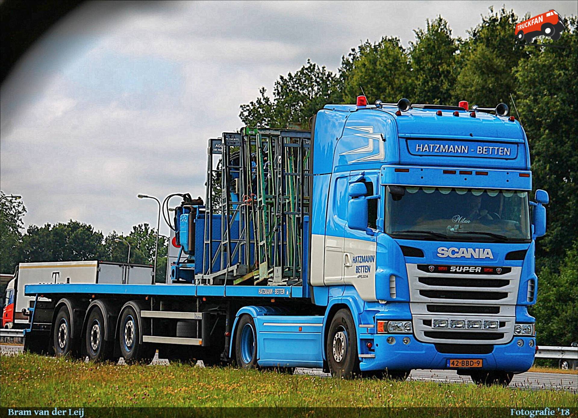 Foto Scania R Van Hatzmann Betten Truckfan