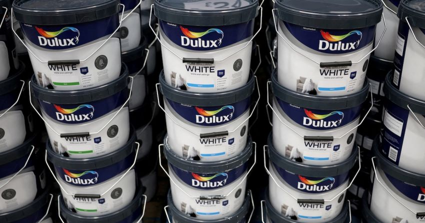 AkzoNobel sluit twee fabrieken, wil productie naar andere landen verplaatsen