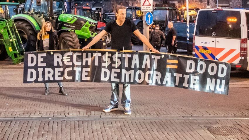 Eerste Boeren Komen Aan Op Malieveld, Ook Elders In Het Land Acties ...