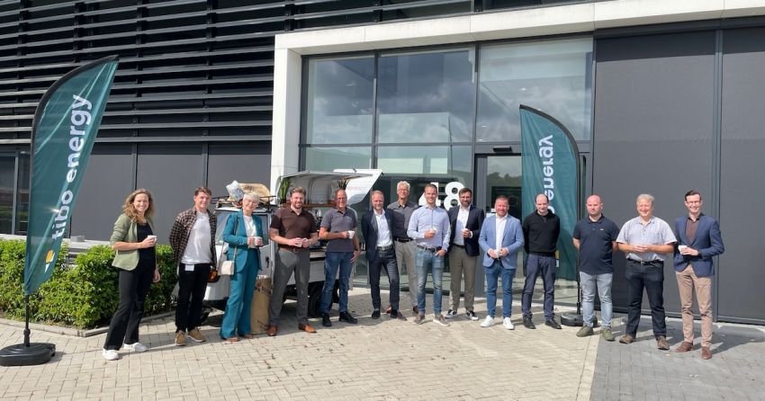 Ondernemers delen stroom: energiehub op Kempisch Bedrijvenpark in Hapert officieel van start
