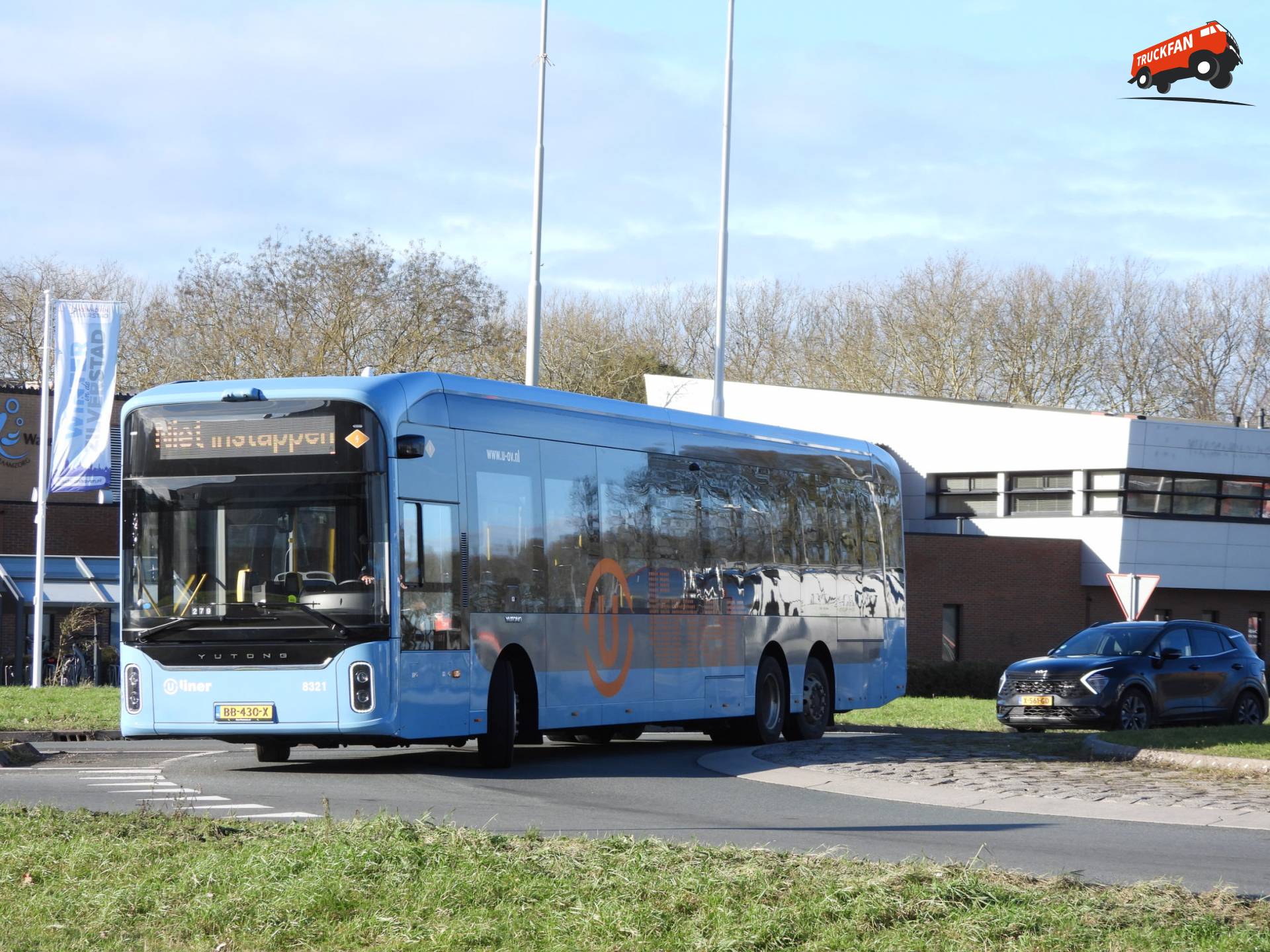 Keolis Yutong U15 U-Liner bij Schoonhoven Lopikerplein