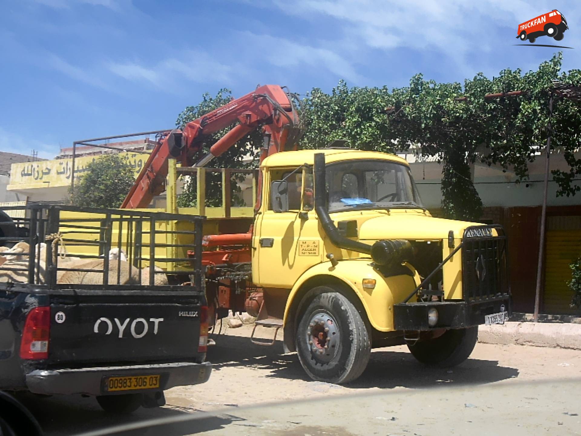 Renault auto in Algerije september 2012