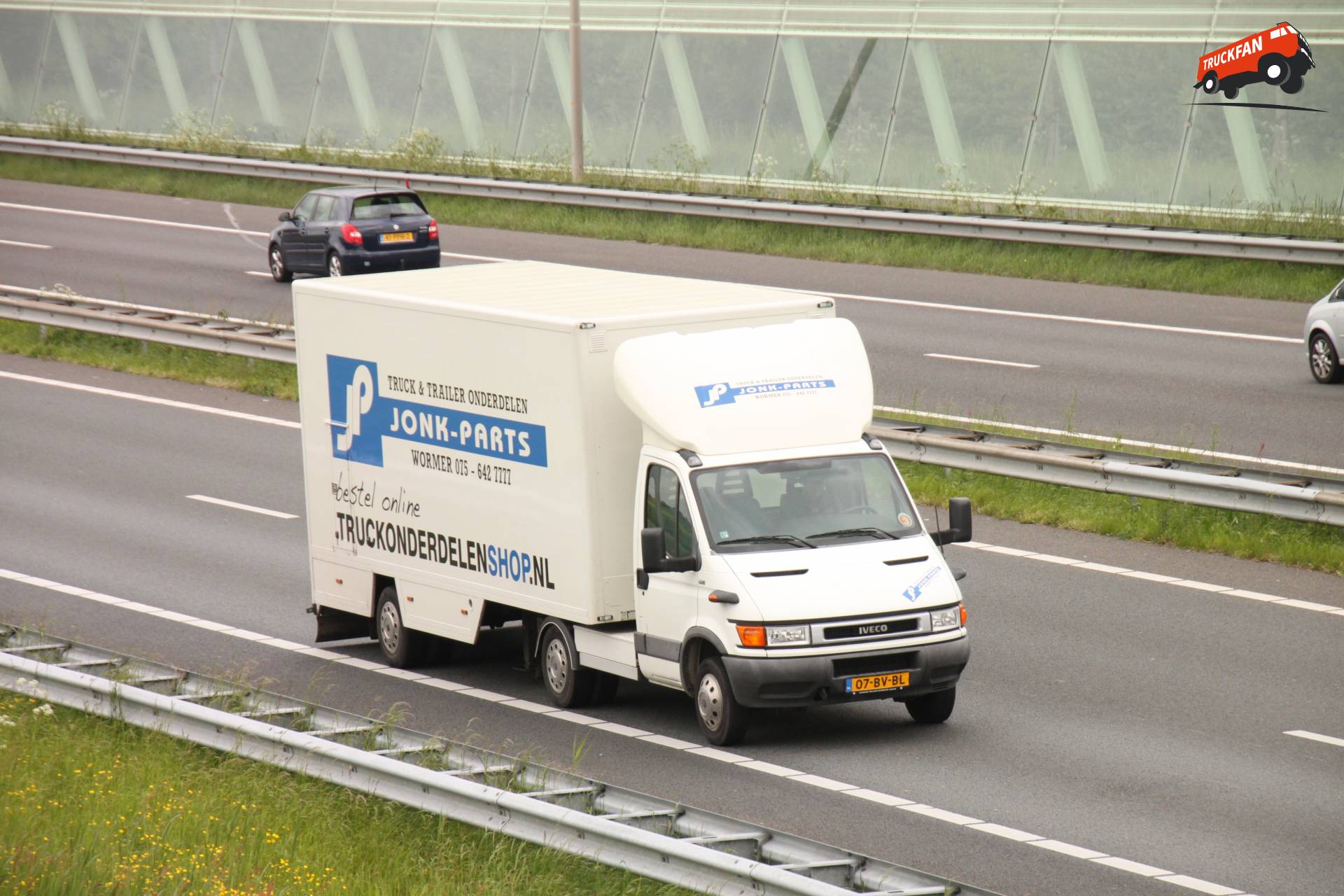 Iveco Daily bedrijfswagen vastgelegd door Vincent Smit