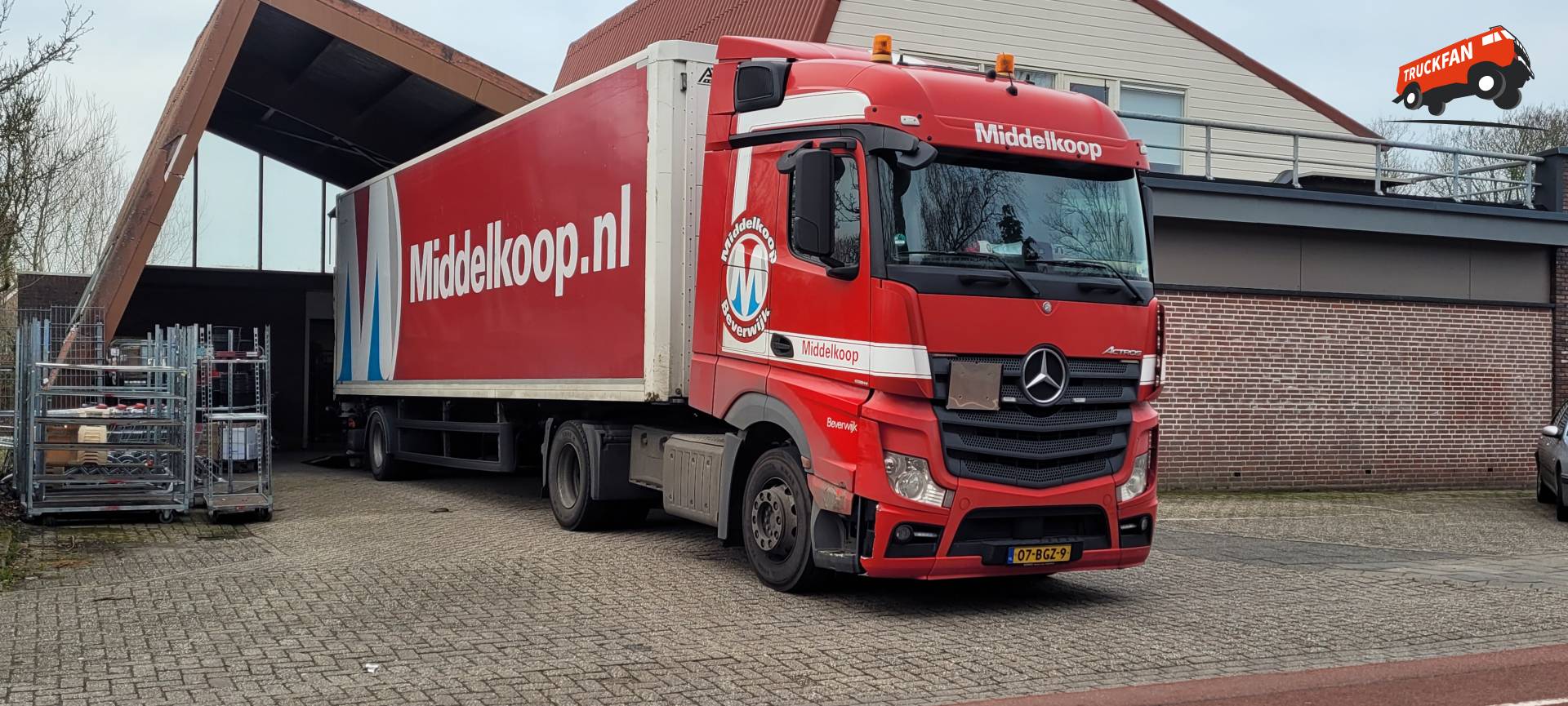 Mercedes-Benz Actros truck