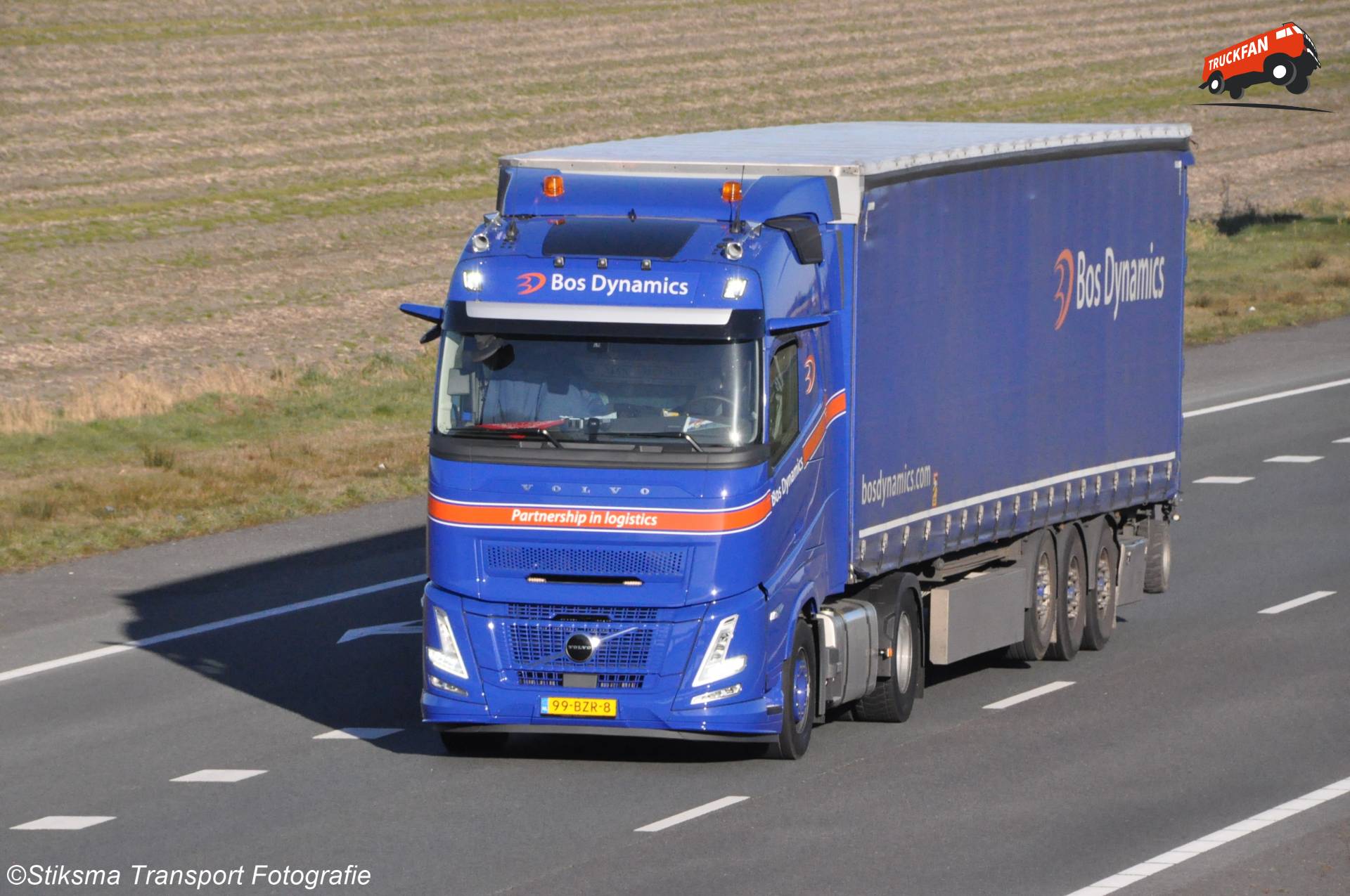 Volvo FH Aero vrachtwagen van Bos Dynamics