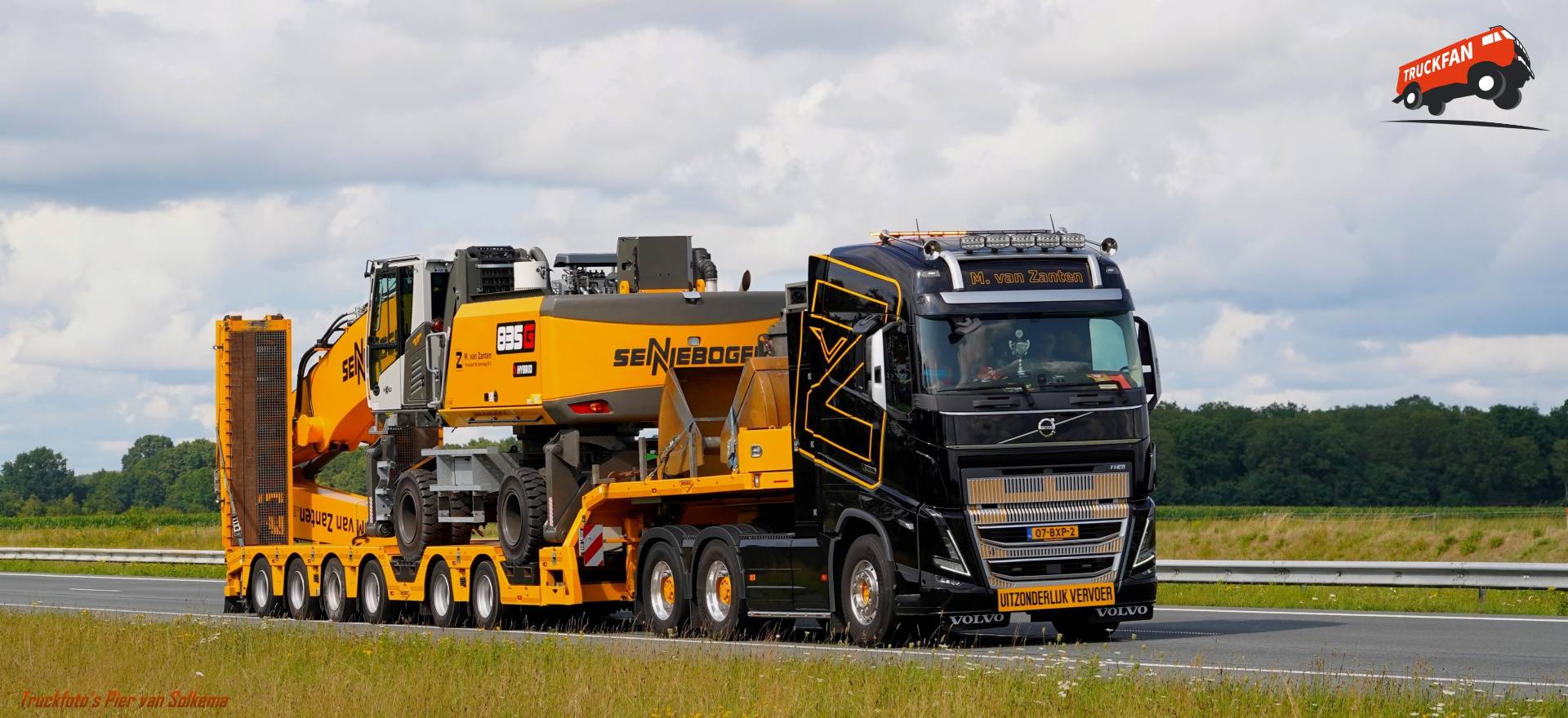 Volvo FH5 vrachtwagen van Zanten op A28