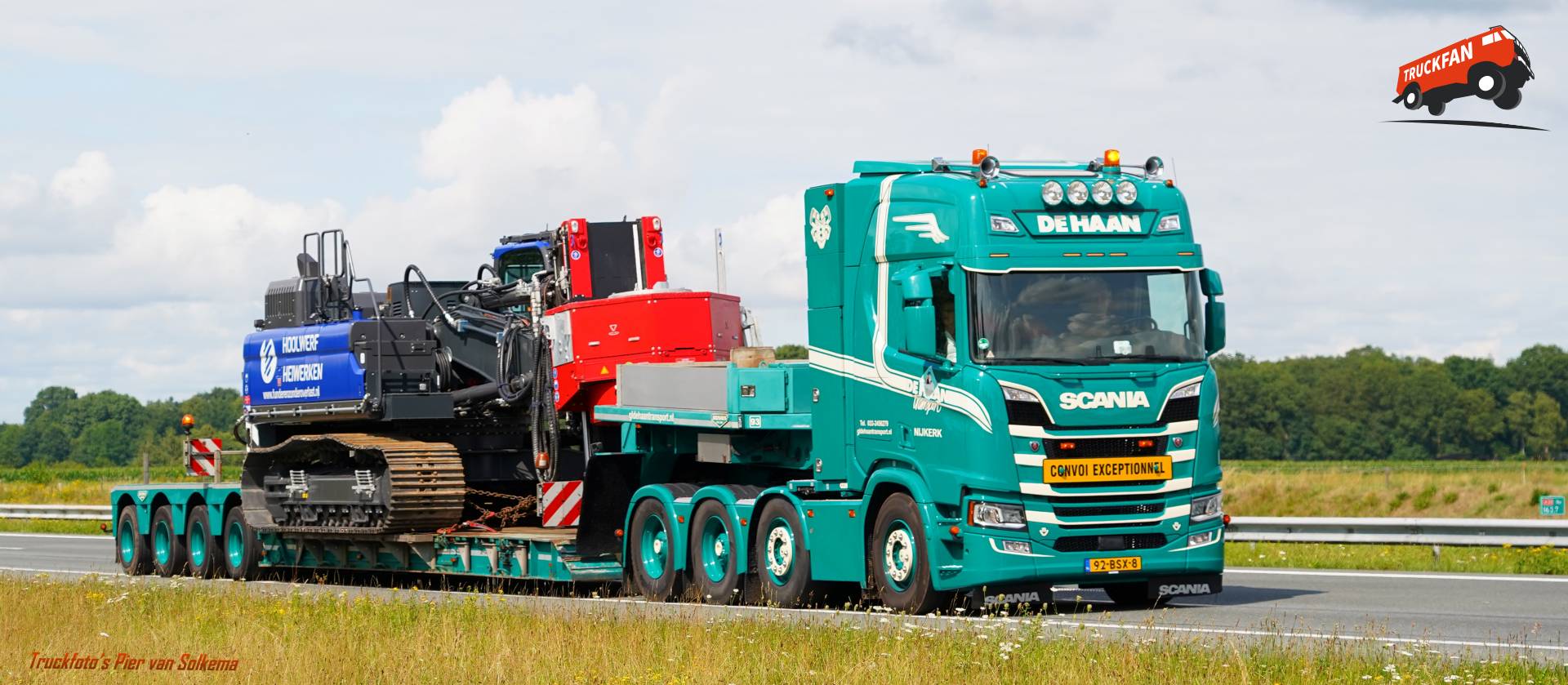 Scania R590 truck bij A28 Hooghalen