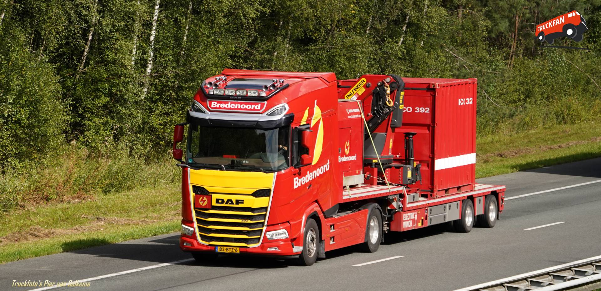 DAF XG vrachtwagen bij A1 Oldenzaal