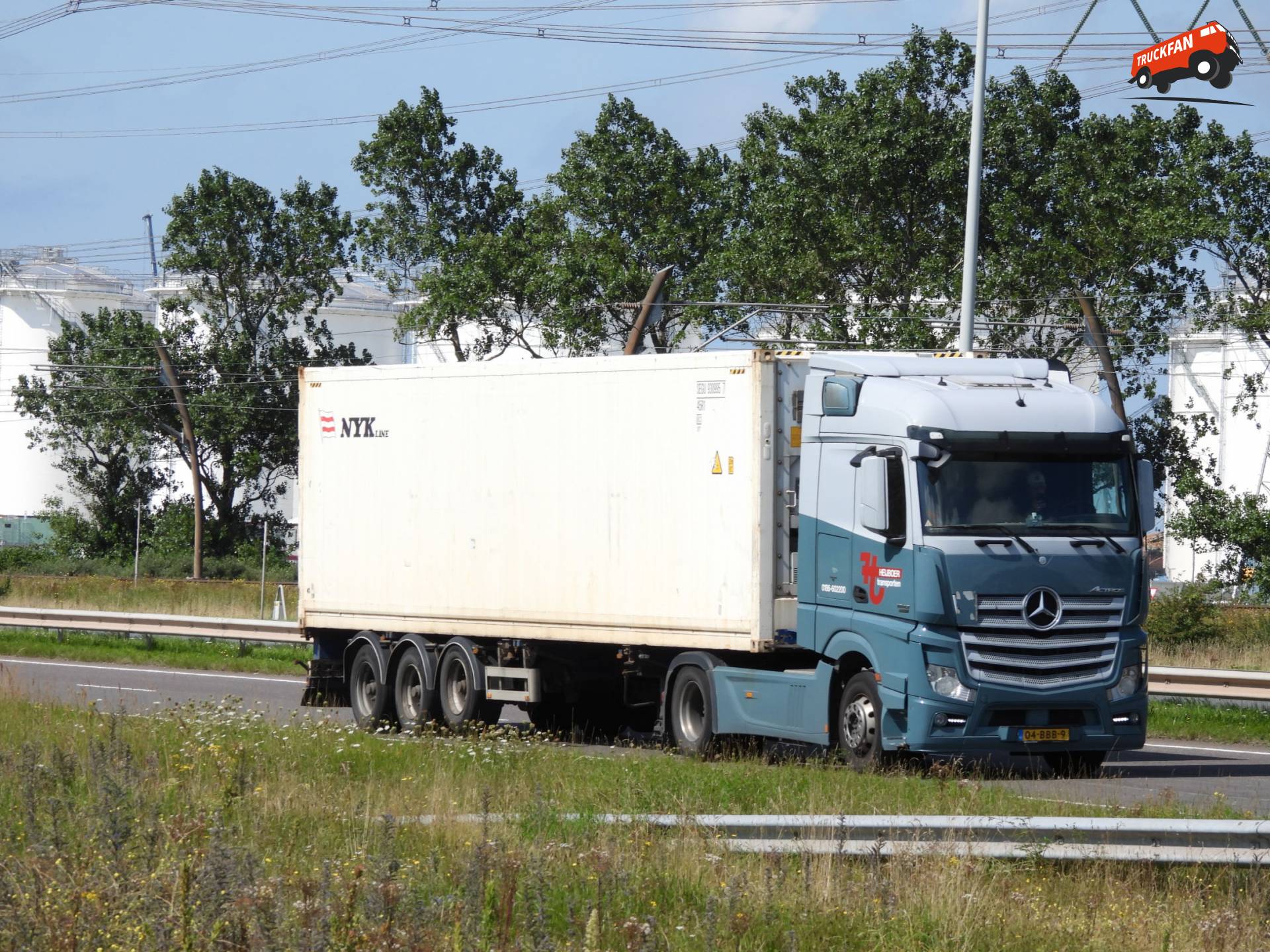 Mercedes-Benz Actros 1942 4x2 vrachtwagen op N15