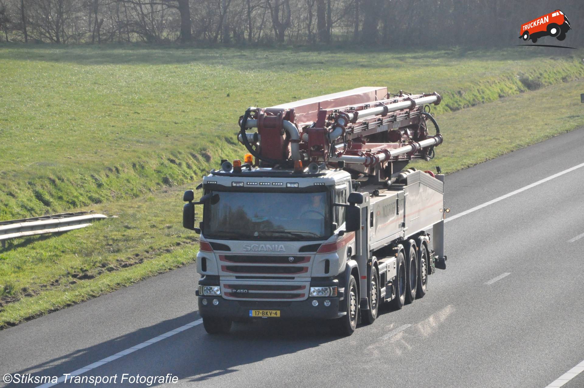 Scania P450 betonpomp vrachtwagen