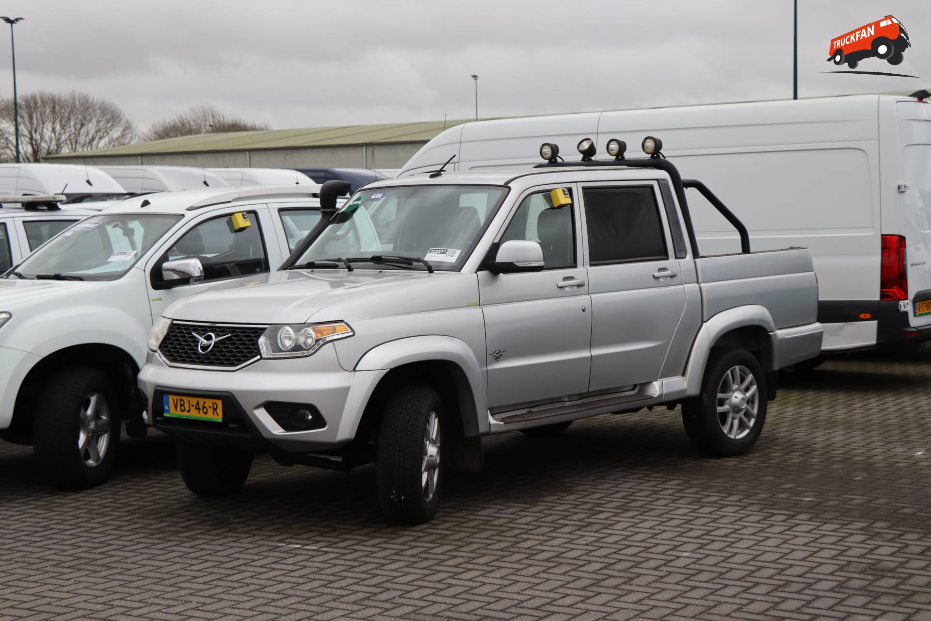 UAZ Patriot bij Kleyn Vans voorraad