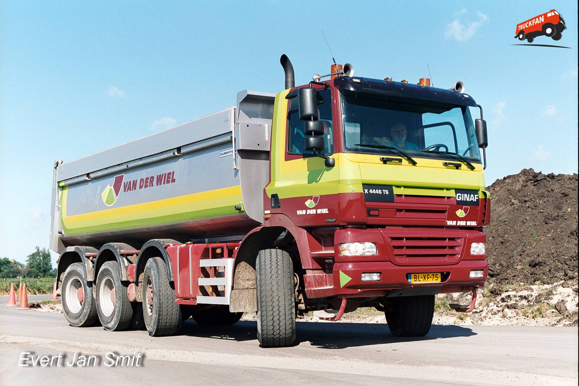 Ginaf X 4446 TS truck