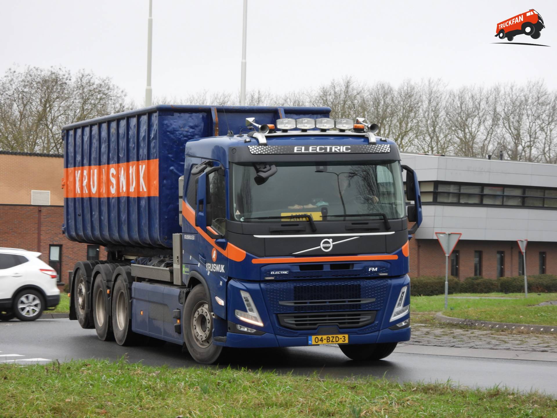 Volvo FM Electric vrachtwagen van Kruiswijk Transport B.V.