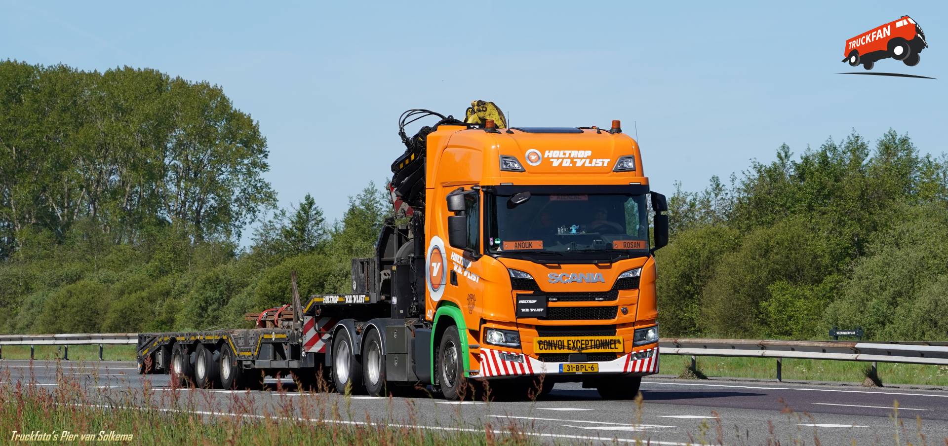 Scania G450 vrachtwagen bij A28 Veeningen