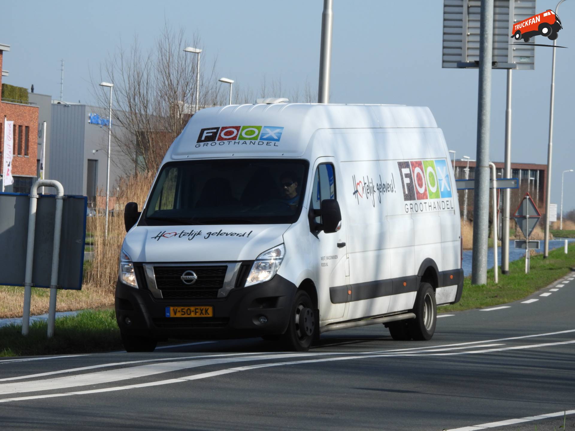 Nissan Interstar gezien bij M. A. Reinaldaweg Schoonhoven