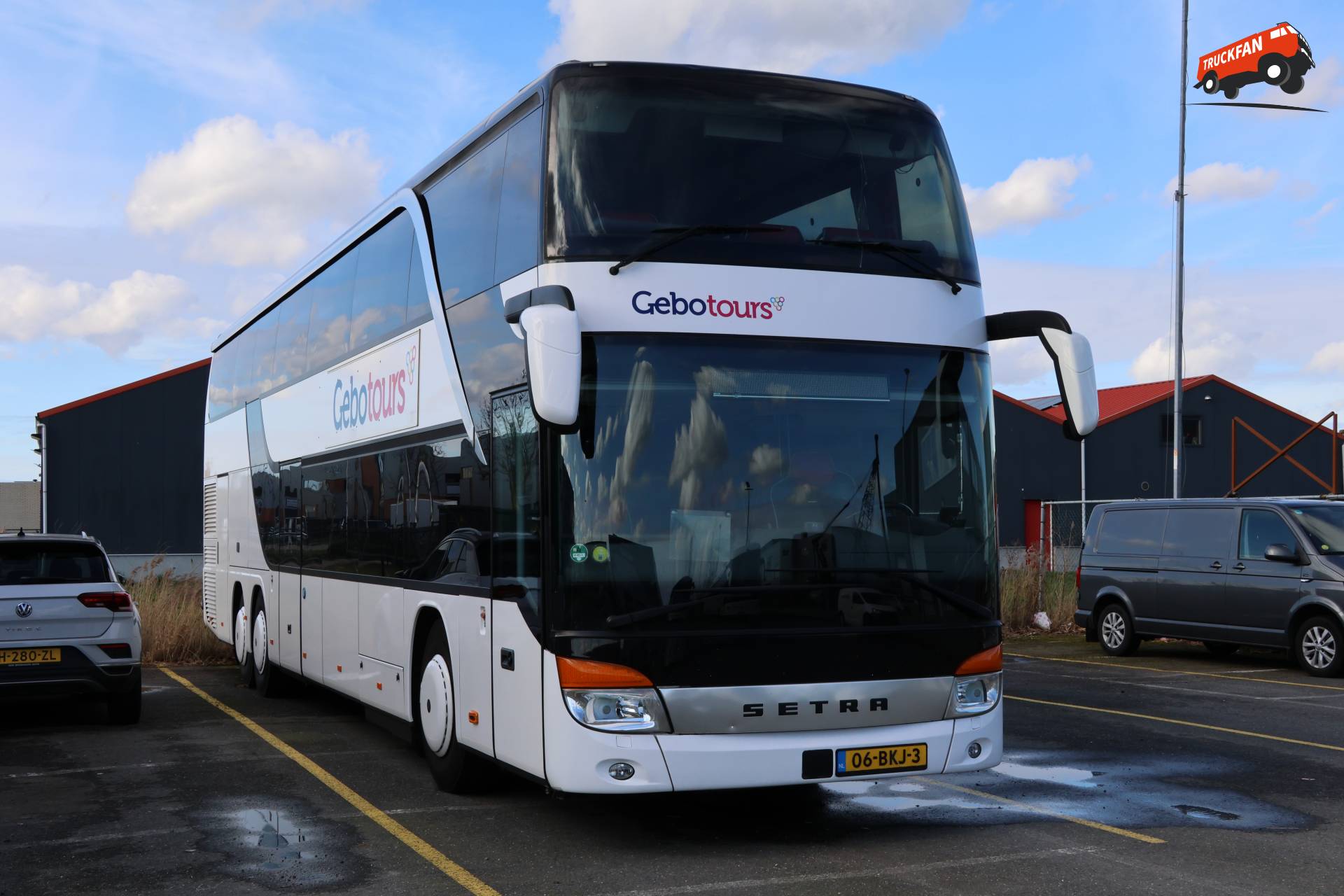 Setra S431DT bus van Gebo Tours