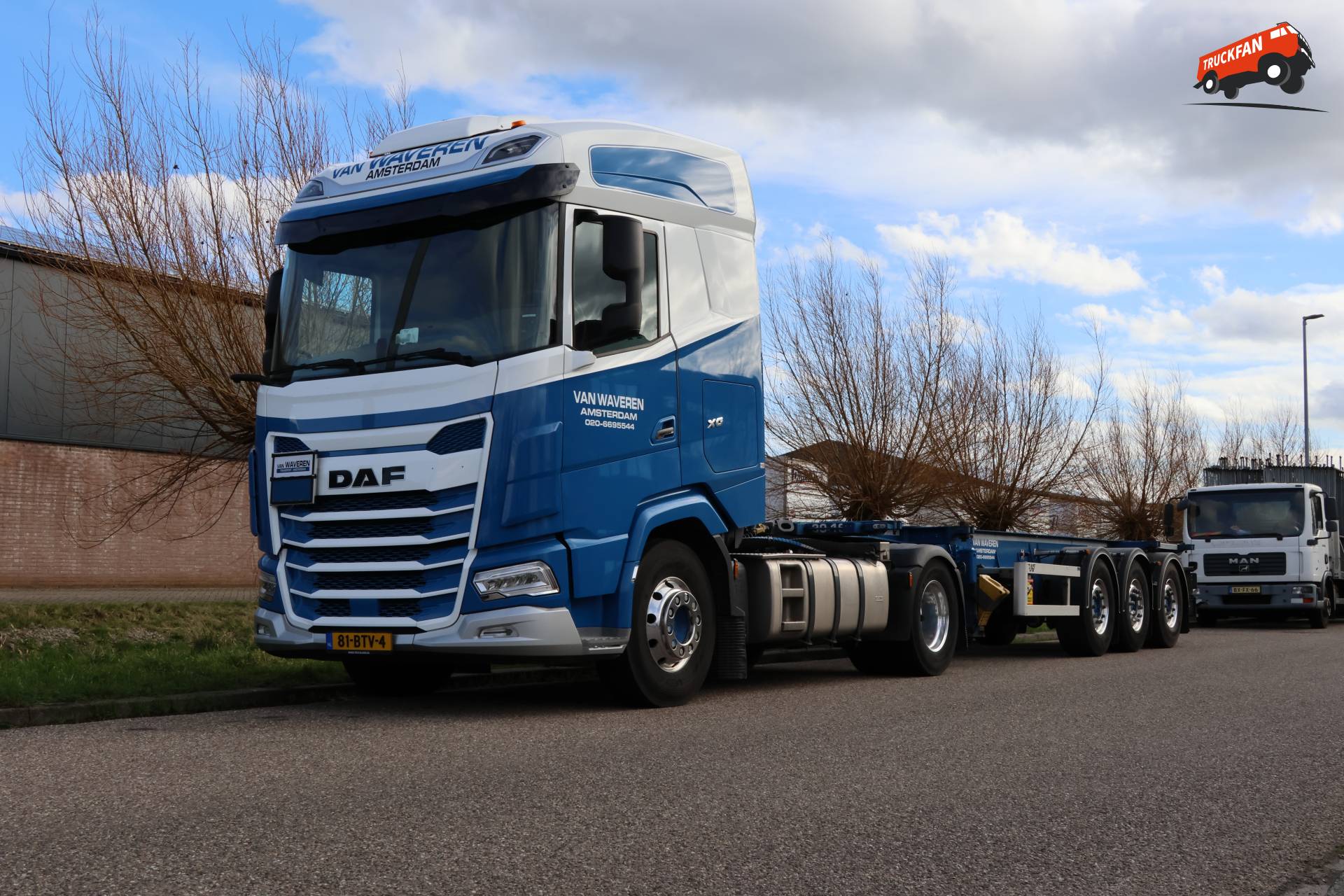 DAF XG vrachtwagen van Van Waveren Transport B.V.