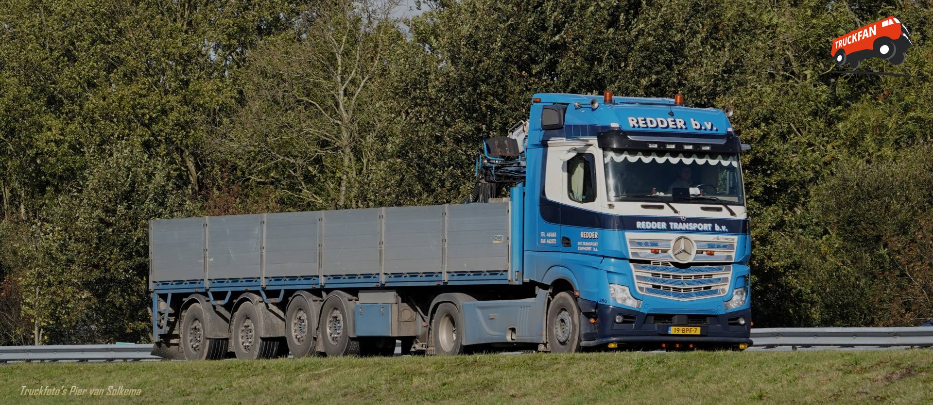 Mercedes Benz Actros bij A7 Sneek