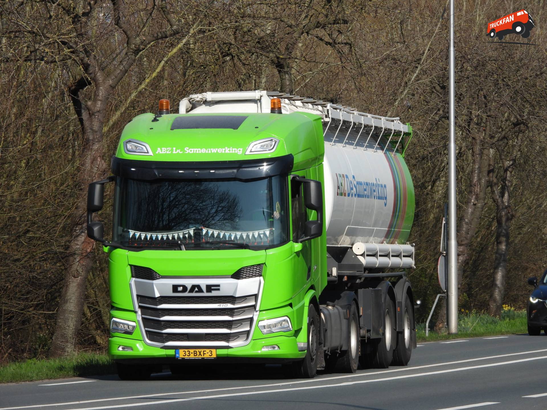 DAF XD vrachtwagen bij Henri Dunantplein Schoonhoven
