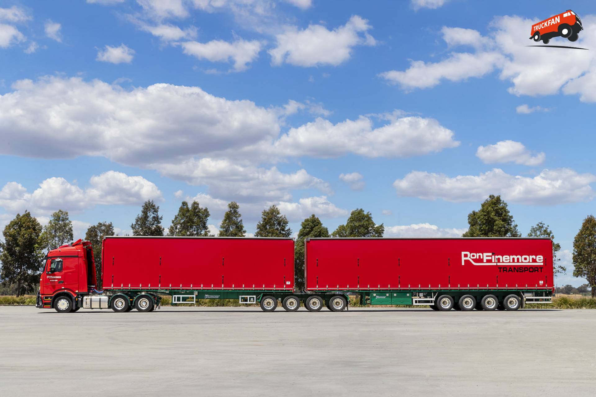 Mercedes-Benz Actros L ProCabin bij Ron Finemore Transport
