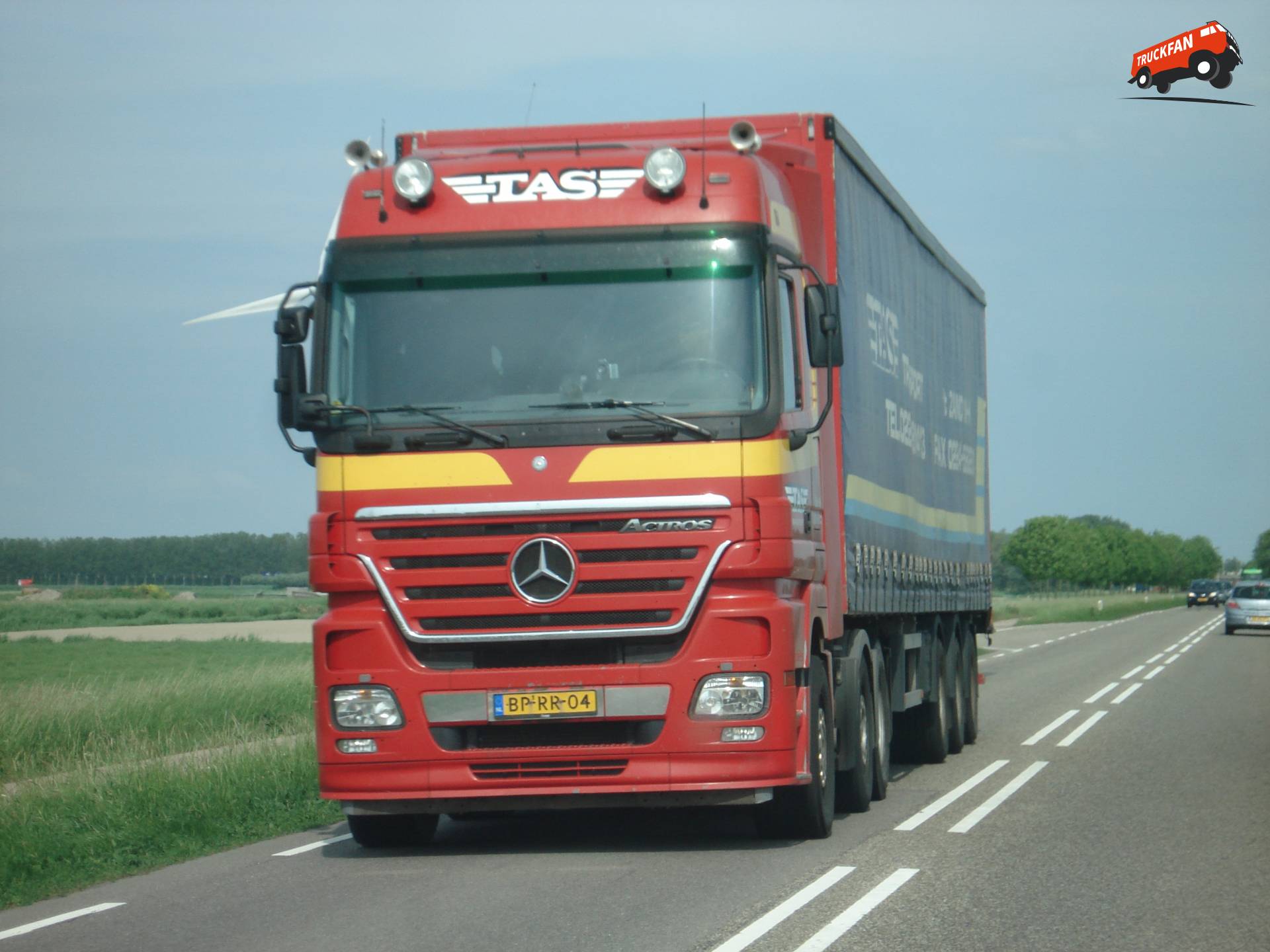 Mercedes-Benz Actros vrachtwagen van Tas Transport