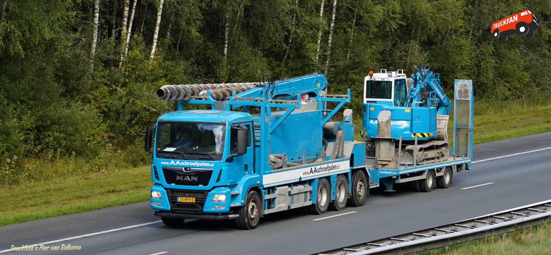 MAN TGS vrachtwagen bij A1 Oldenzaal