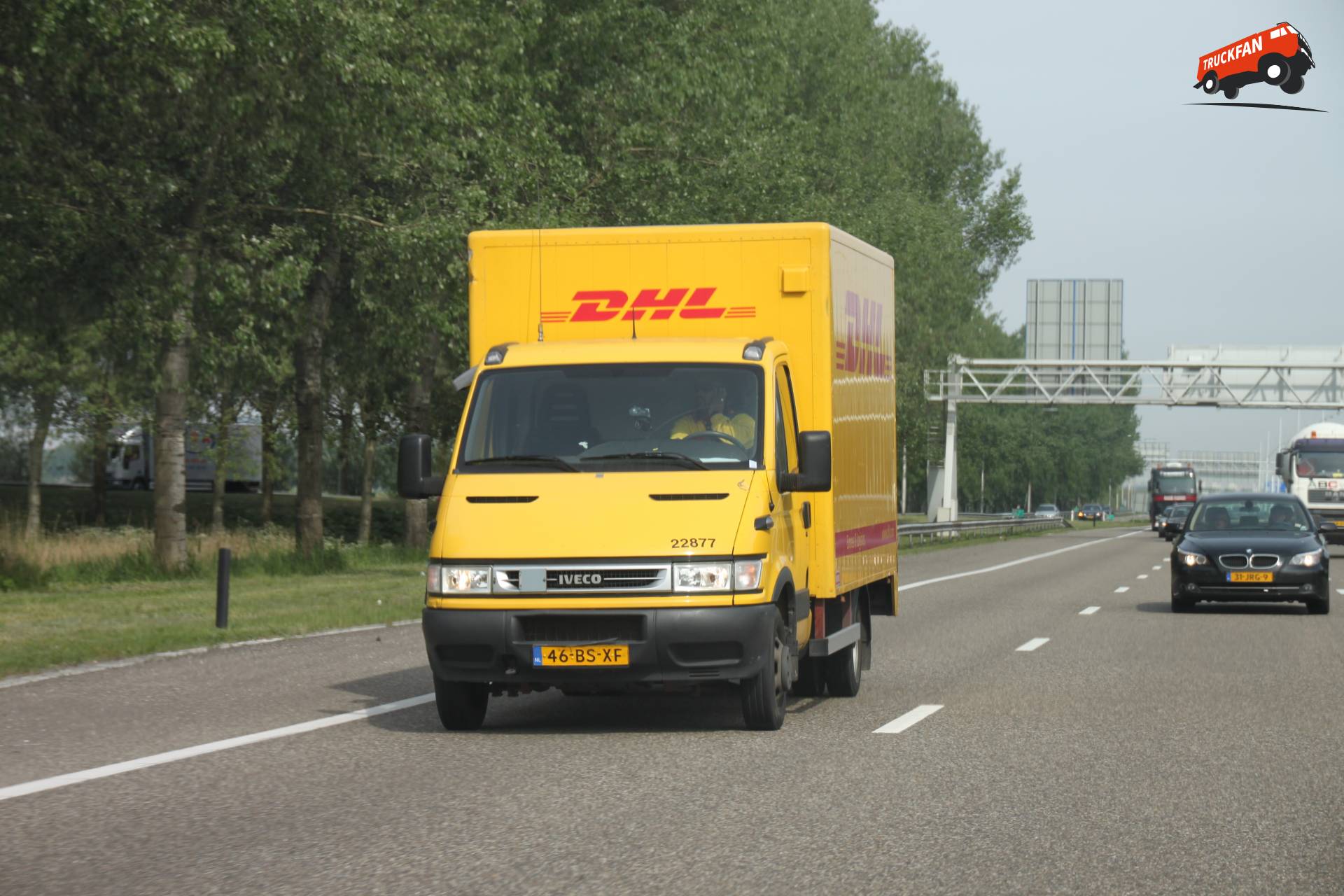 Iveco Daily bestelwagen van DHL