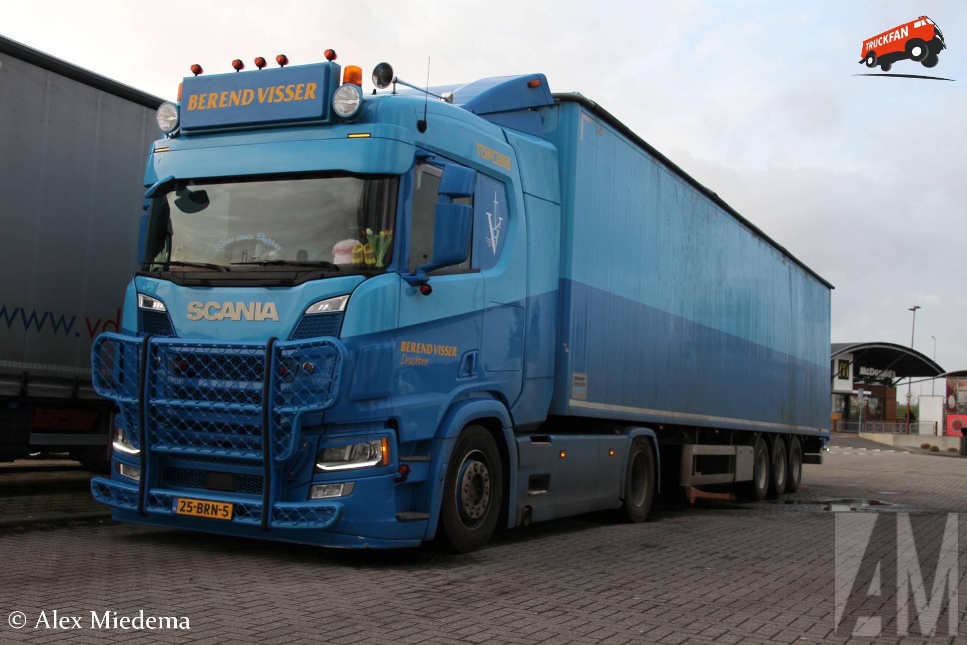 Berend Visser Transportbedrijf Scania R450 en trailer
