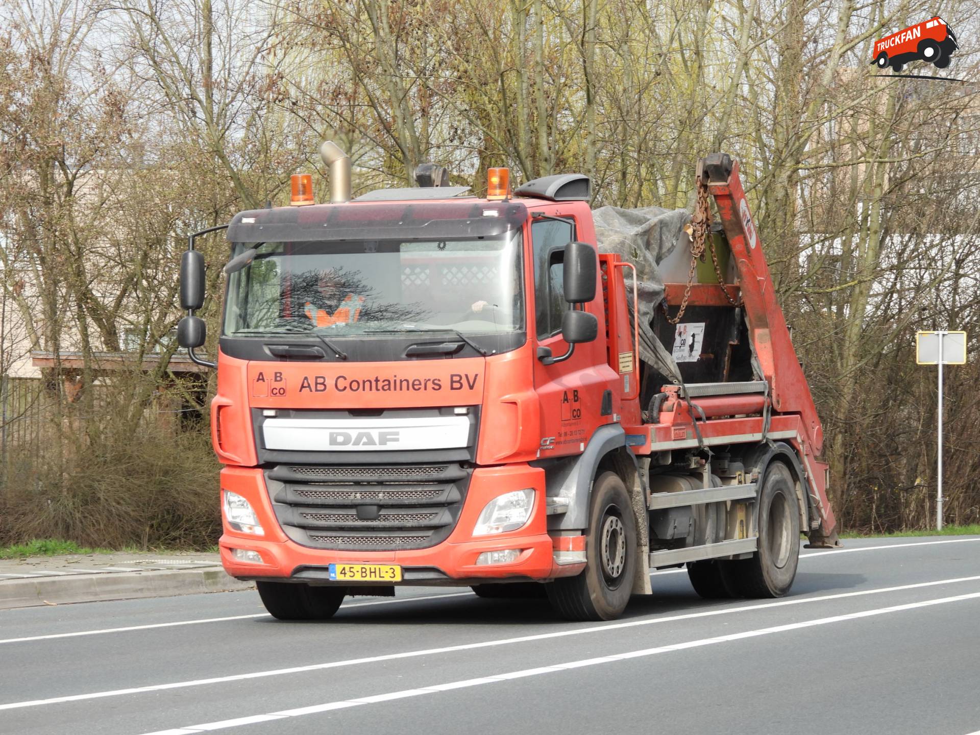 DAF CF 370 FA vrachtwagen uit 2016 bij Schoonhoven
