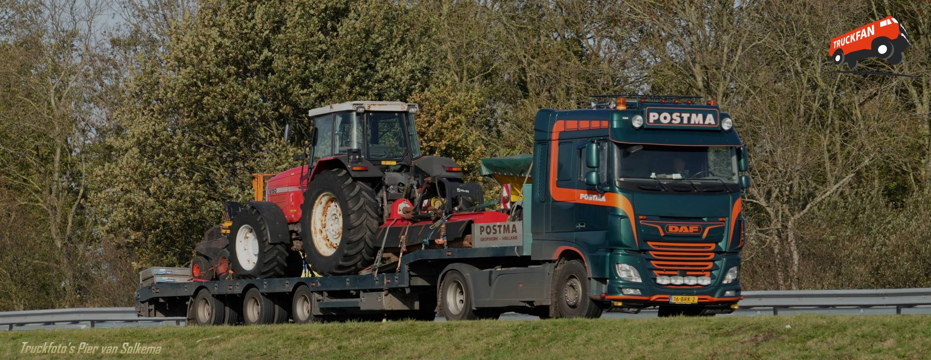 DAF XF vrachtwagen op de A7 bij Sneek
