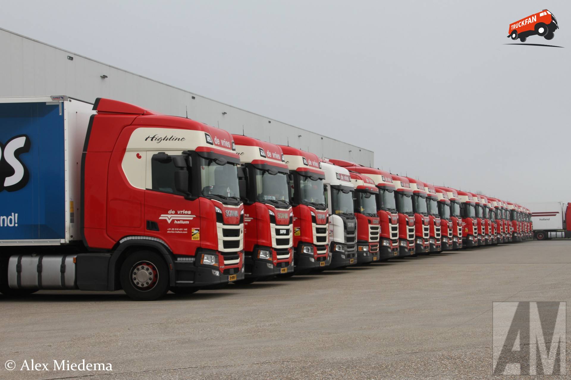 Scania line-up bij De Vries Hallum