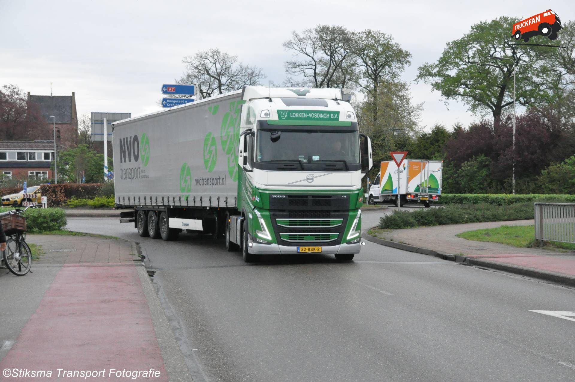 Volvo FH vrachtwagen van Lokken-Vosdingh B.V.