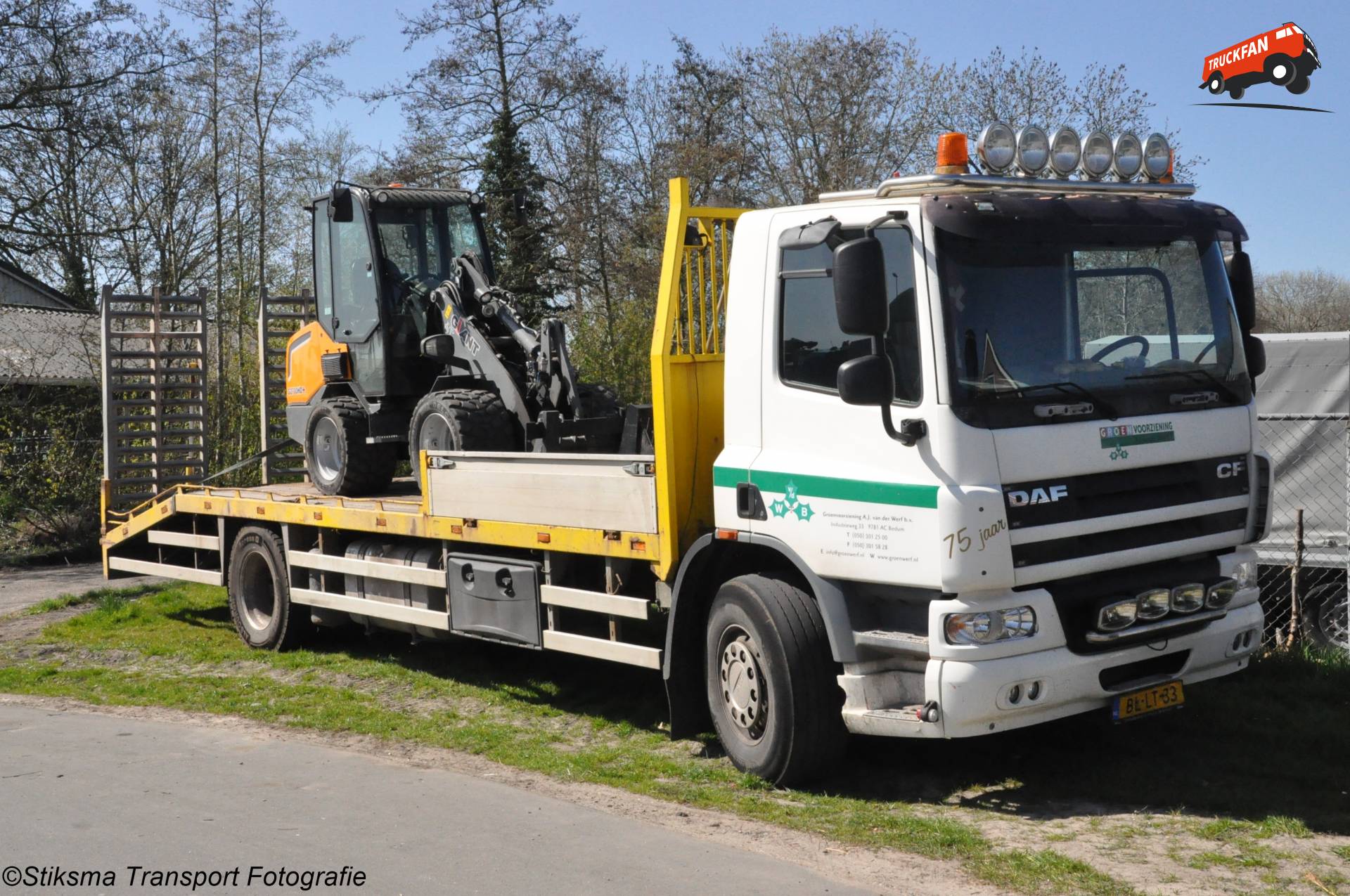 DAF CF truck with open cargo bed