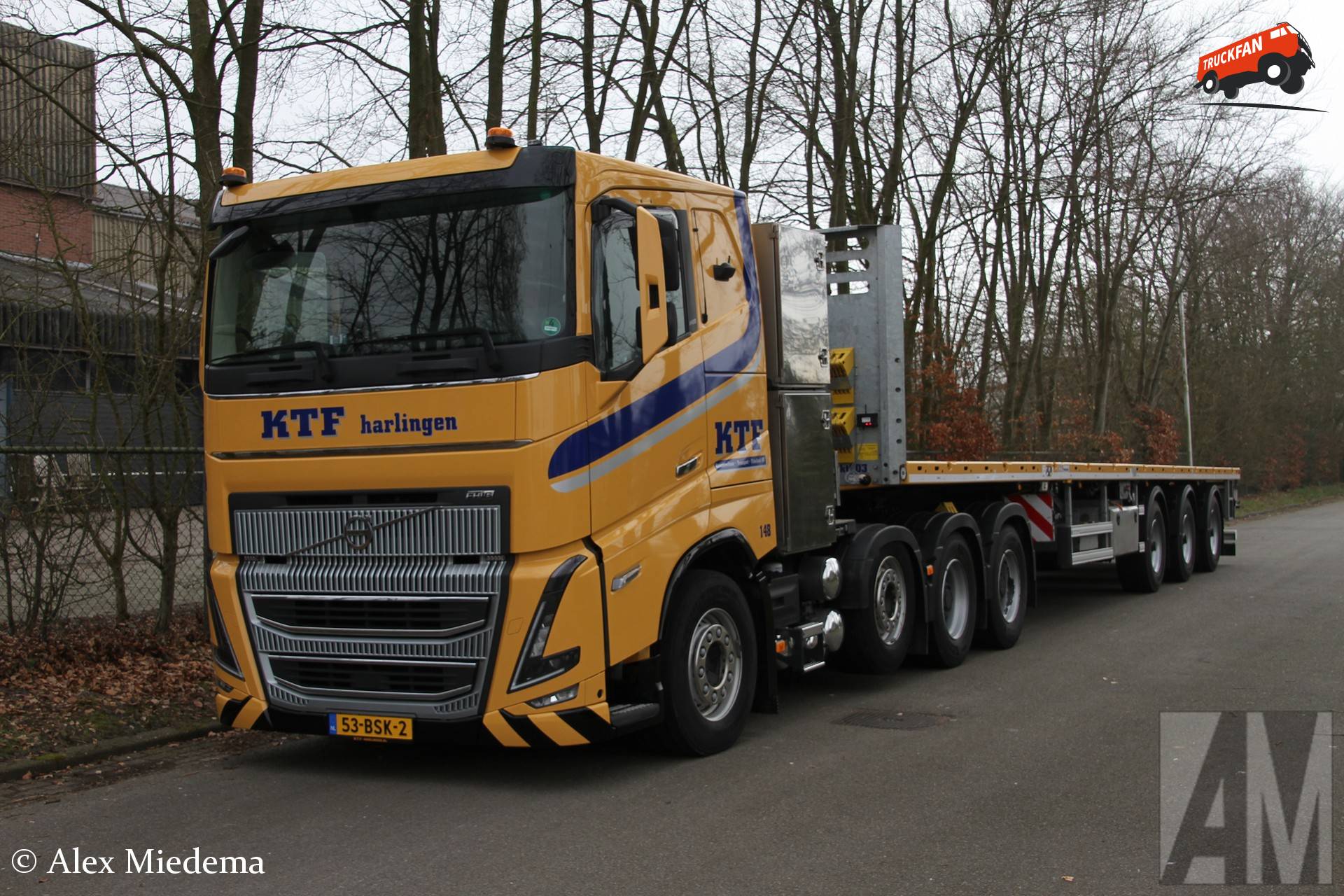 Volvo FH16 met Max 210 van KTF