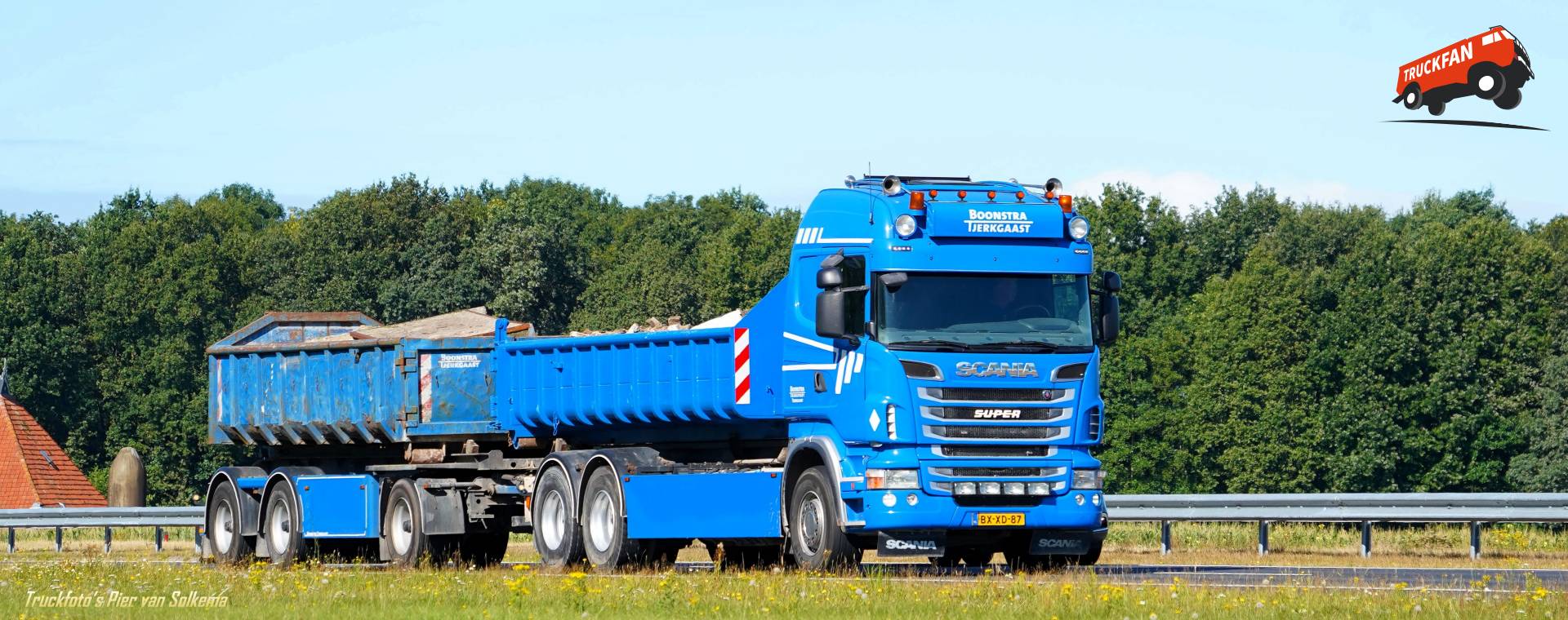Scania R500 truck bij A7 Joure