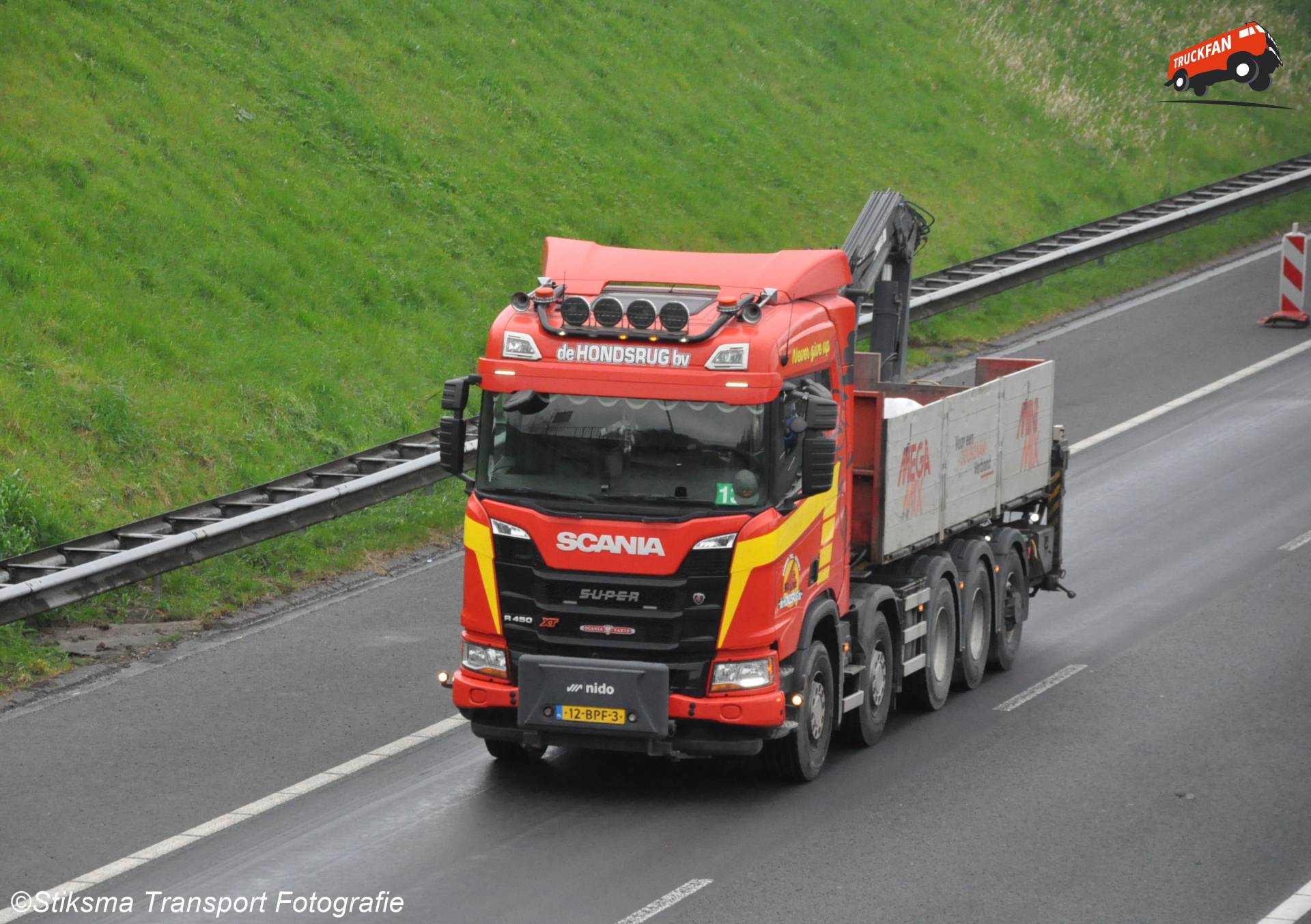 Scania R450 XT van De Hondsrug B.V.