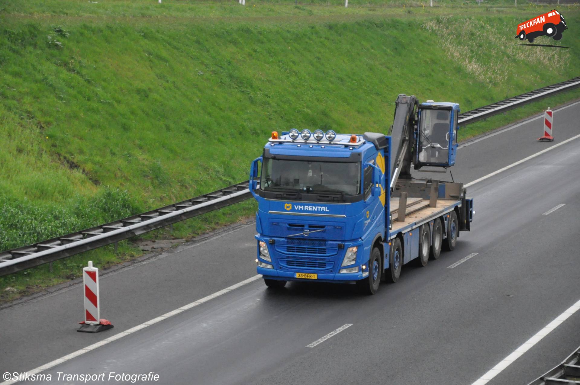 Volvo FH Kraanwagen van VM Rental