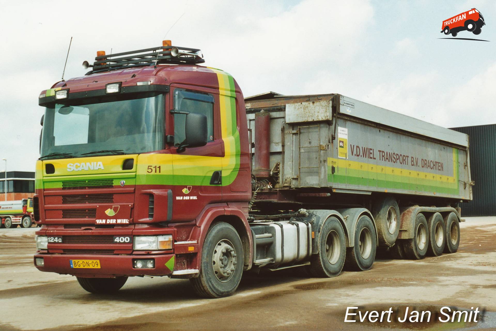 Scania R124G-400 6x4 trekker met kipper oplegger