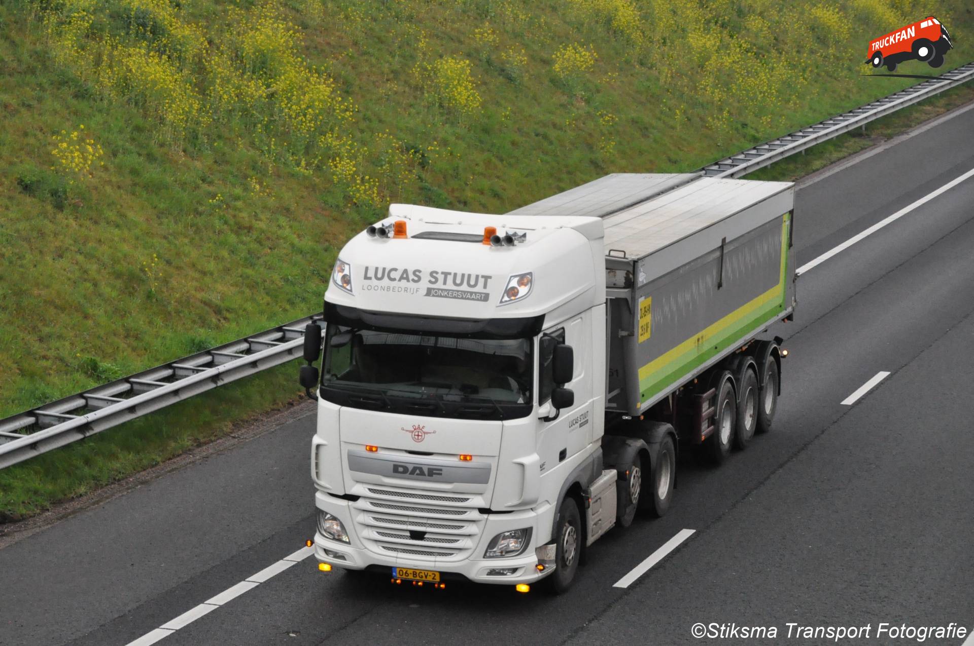 DAF XF kipper truck van Lucas Stuut