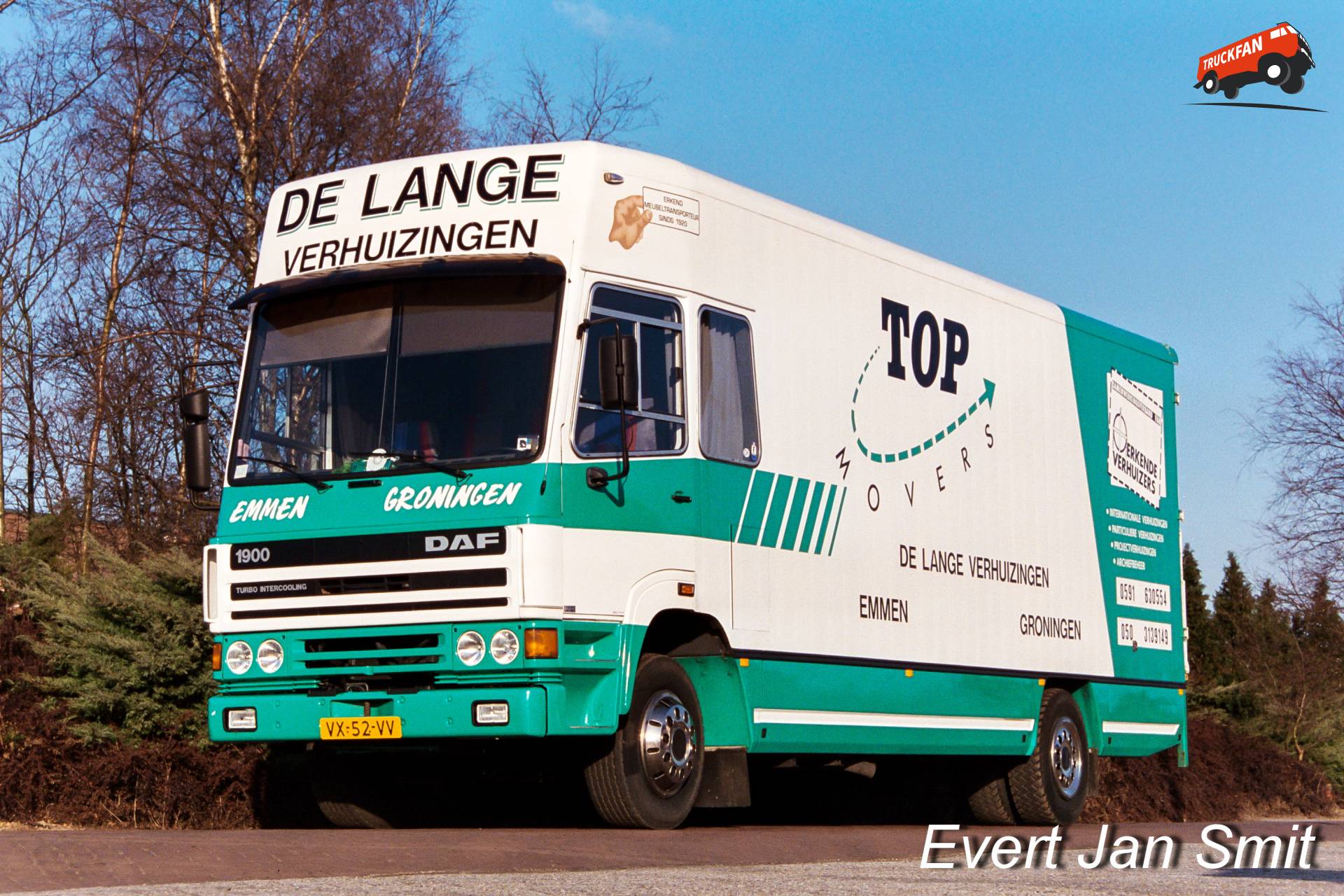 Gecustomiseerde vrachtwagen van De Lange Transport B.V.