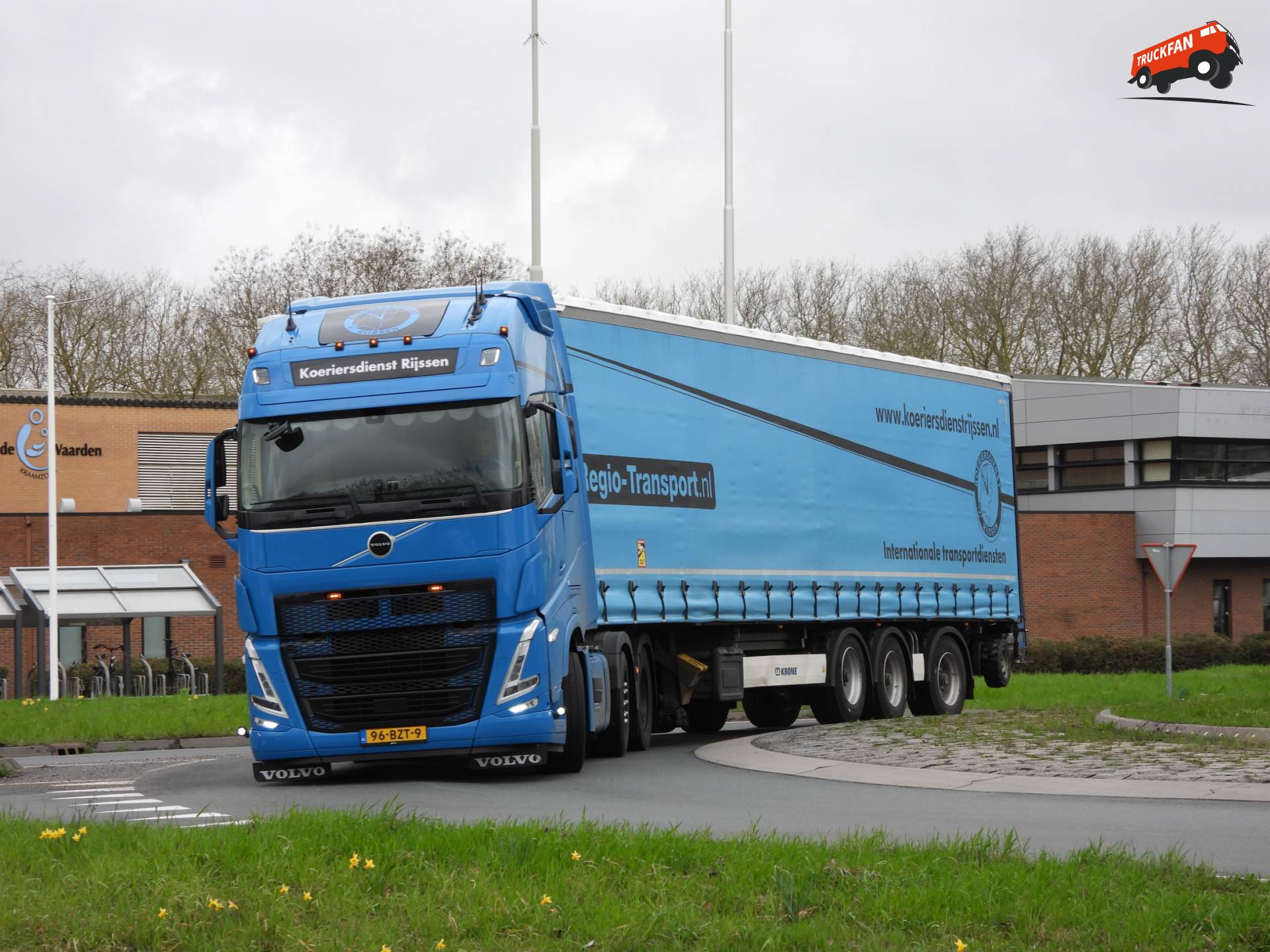 Volvo FH13 500 bij Lopikerplein Schoonhoven