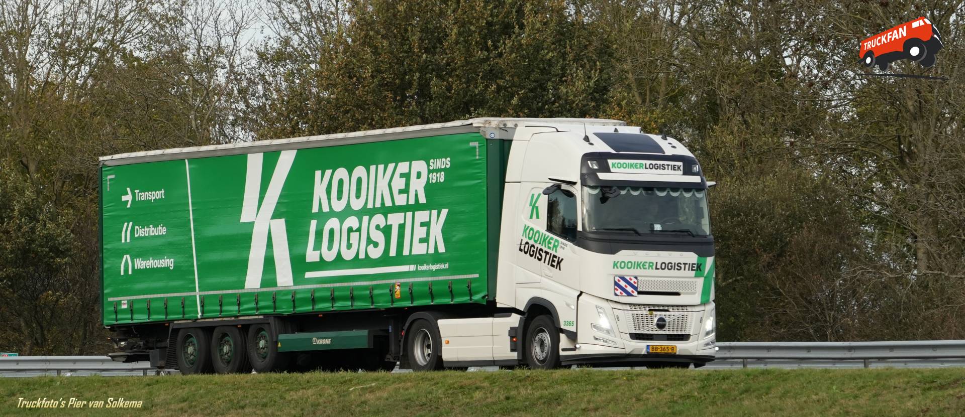 Volvo FH Aero bij A7 Sneek