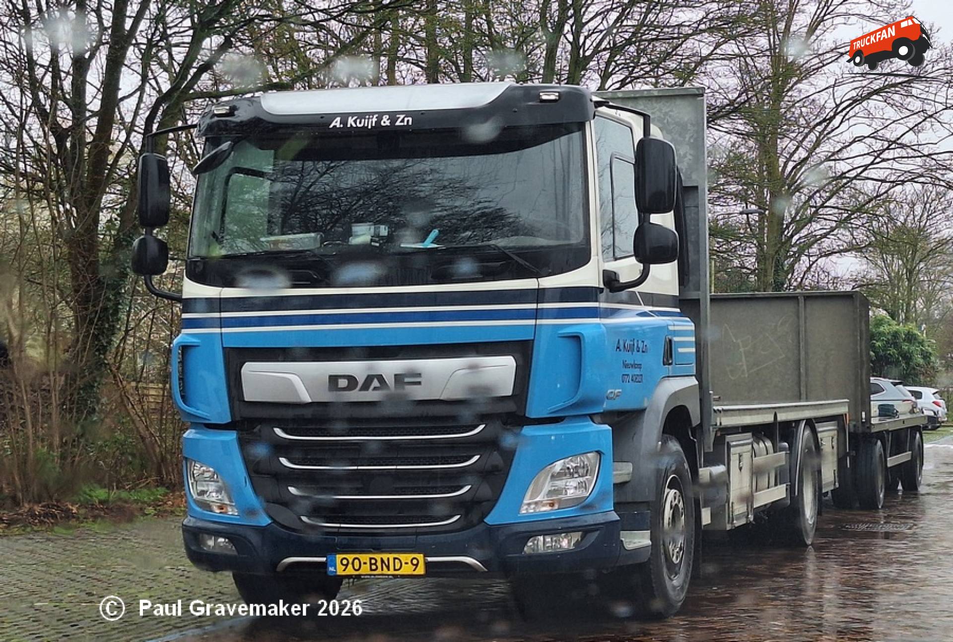 DAF CF 370 FA open laadbak truck in Diemen