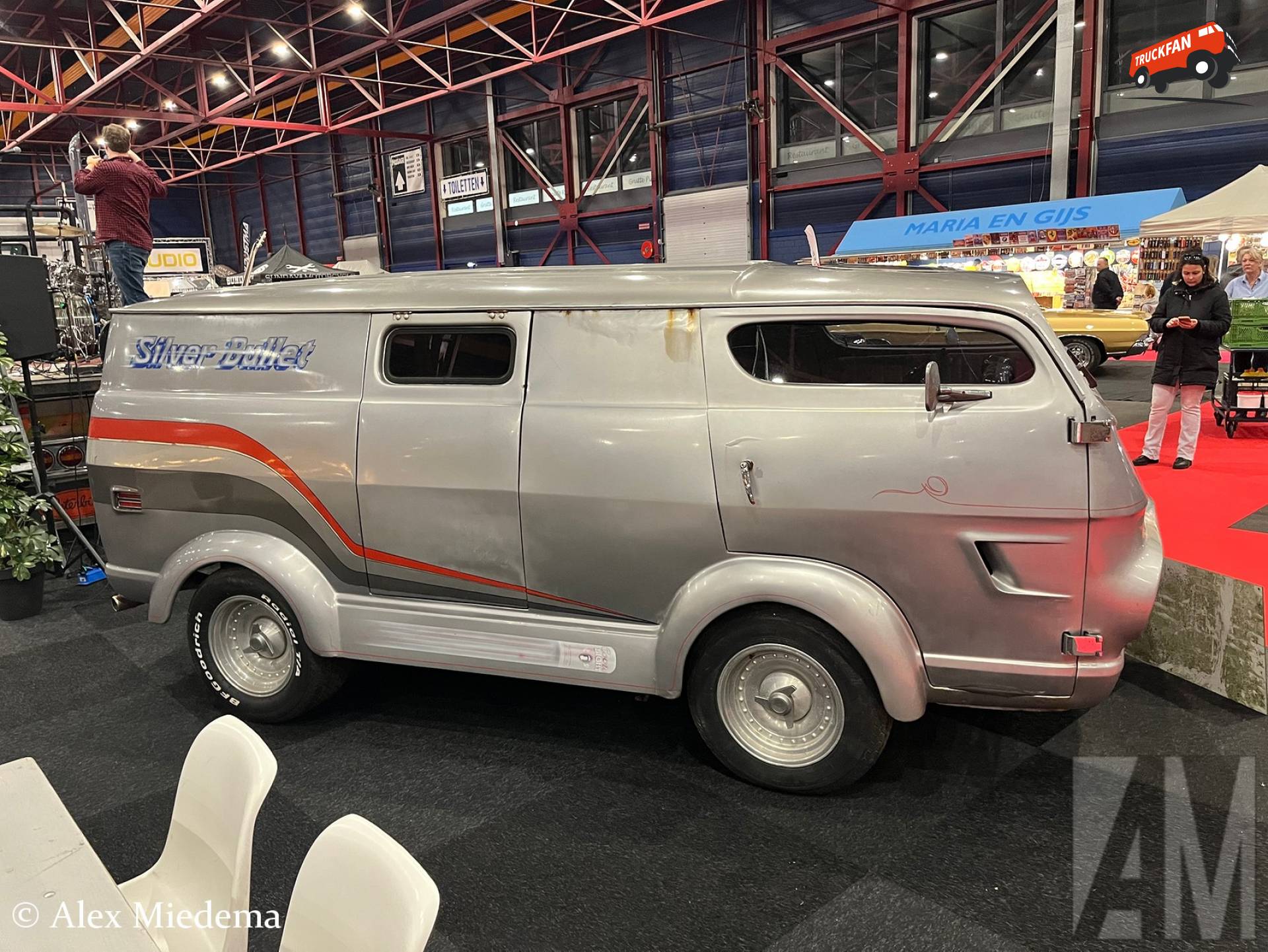 GMC Rallywagon 1969 op Racing Expo Leeuwarden